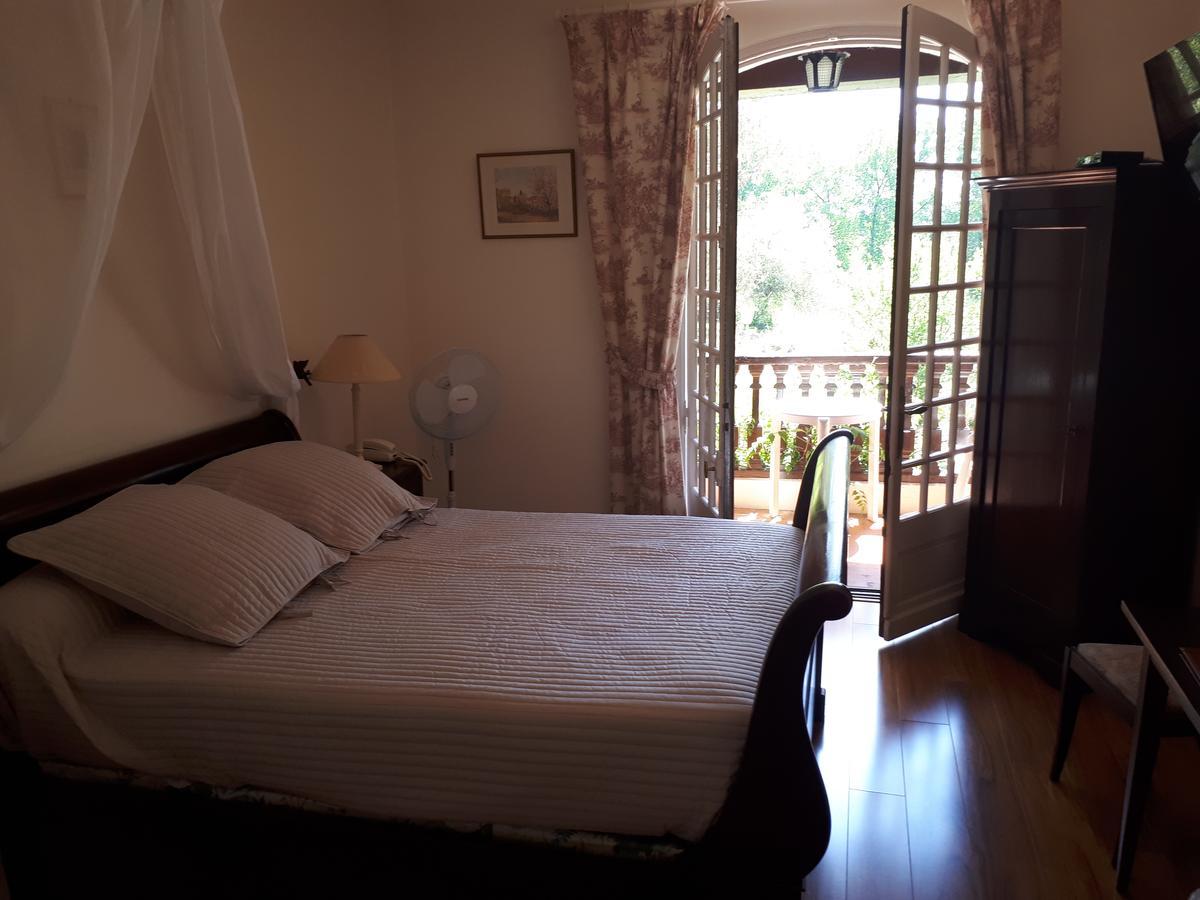 Auberge De L'Etang Bleu Vieux-Mareuil Zewnętrze zdjęcie